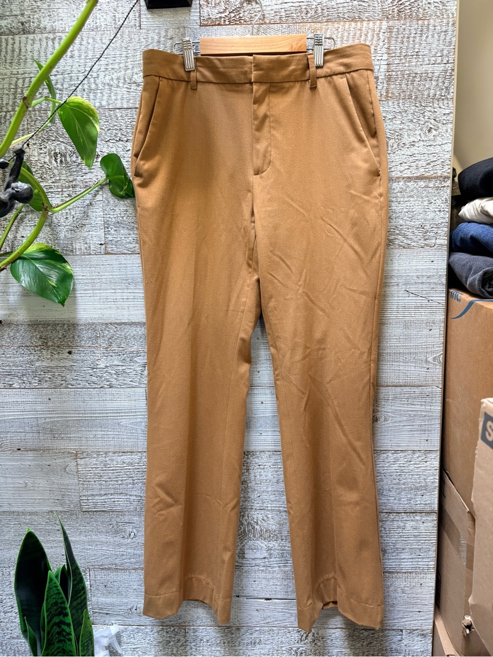 Banana Republic | Dressy Lightweight Bootcut Pants - 8, Tan/Camel